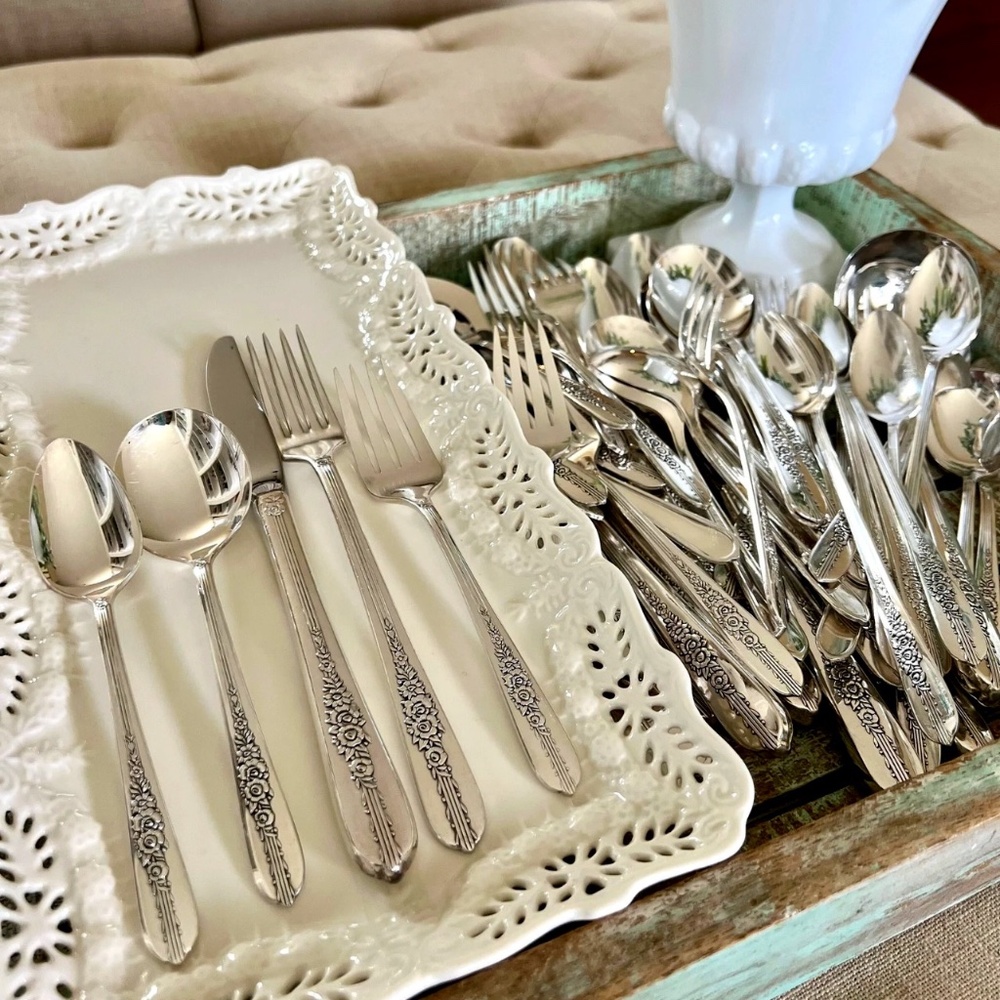 Oneida Nobility Plate Royal Rose Silverplate Flatware @1939 40 Piece Silverware